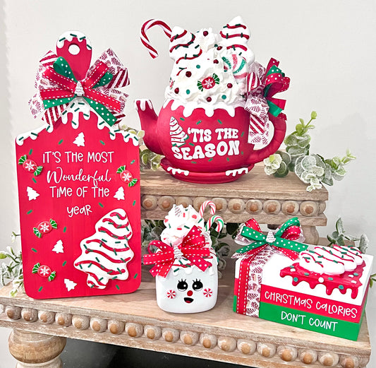 * Christmas Tree Snack Cakes Tiered Tray Set of 4