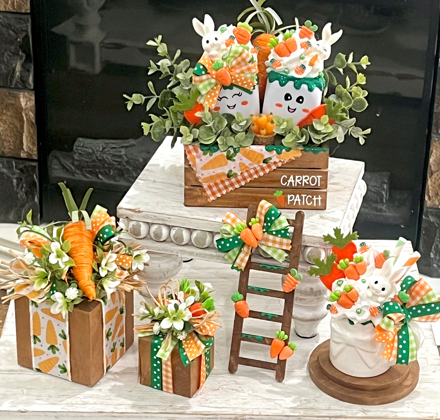 *Carrot Collection - Spring Tray Decor*