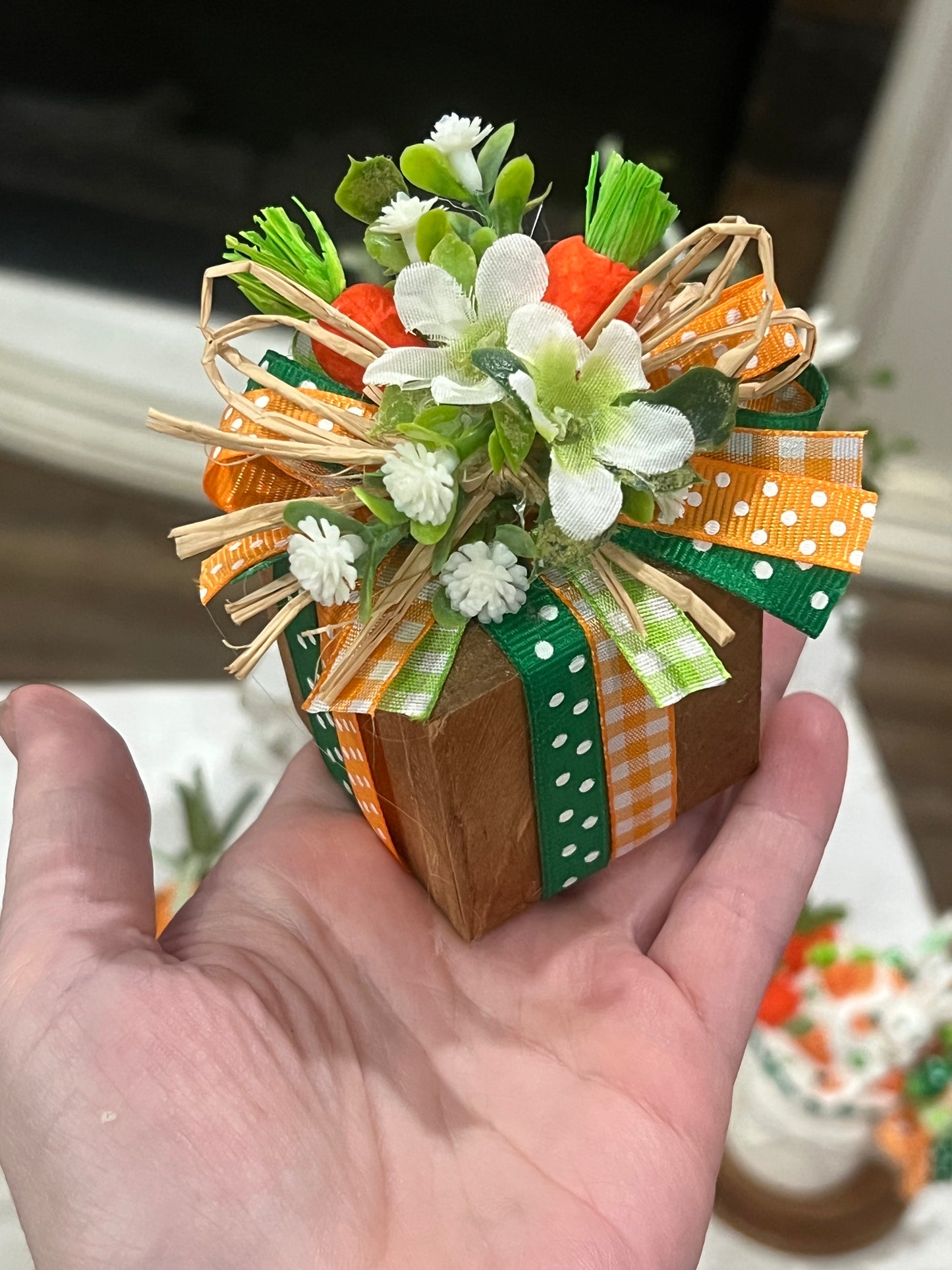*Carrot Collection - Spring Tray Decor*